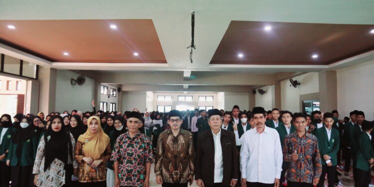 Pembukaan Pembekalan KKN Angkatan XXX UNW Mataram, “Mahasiswa UNW Siap Bekerja Inovatif”