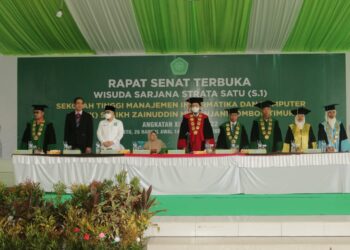 Wisuda 11 STMIK Syaikh Zainuddin NW Anjani
