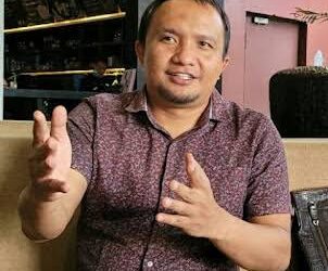 LOGIS Lempar Kritik Ke DPRD Pasal Pengalihan Lokasi Rapat Banggar ke Astoria Hotel