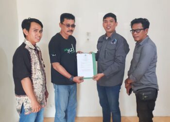 Ketua DPD PJS Jambi Wahyu Jati Serahkan SK Kepengurusan DPC PJS Batanghari