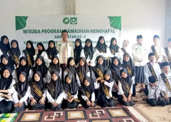 Yafama NW Montong Tangi Gelar Santunan dan Wisuda Tahfiz
