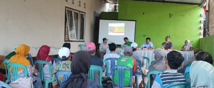 Dua Puluh Lima Orang Peternak Bebek di Desa Denggen Timur Jalani Bimtek