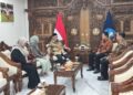 Mendikdasmen Terima Audiensi Bank NTB Syariah, Bahas Penguatan Layanan Keuangan ASN Pendidikan